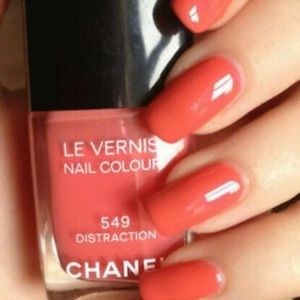Like new Chanel nail polish 549 #